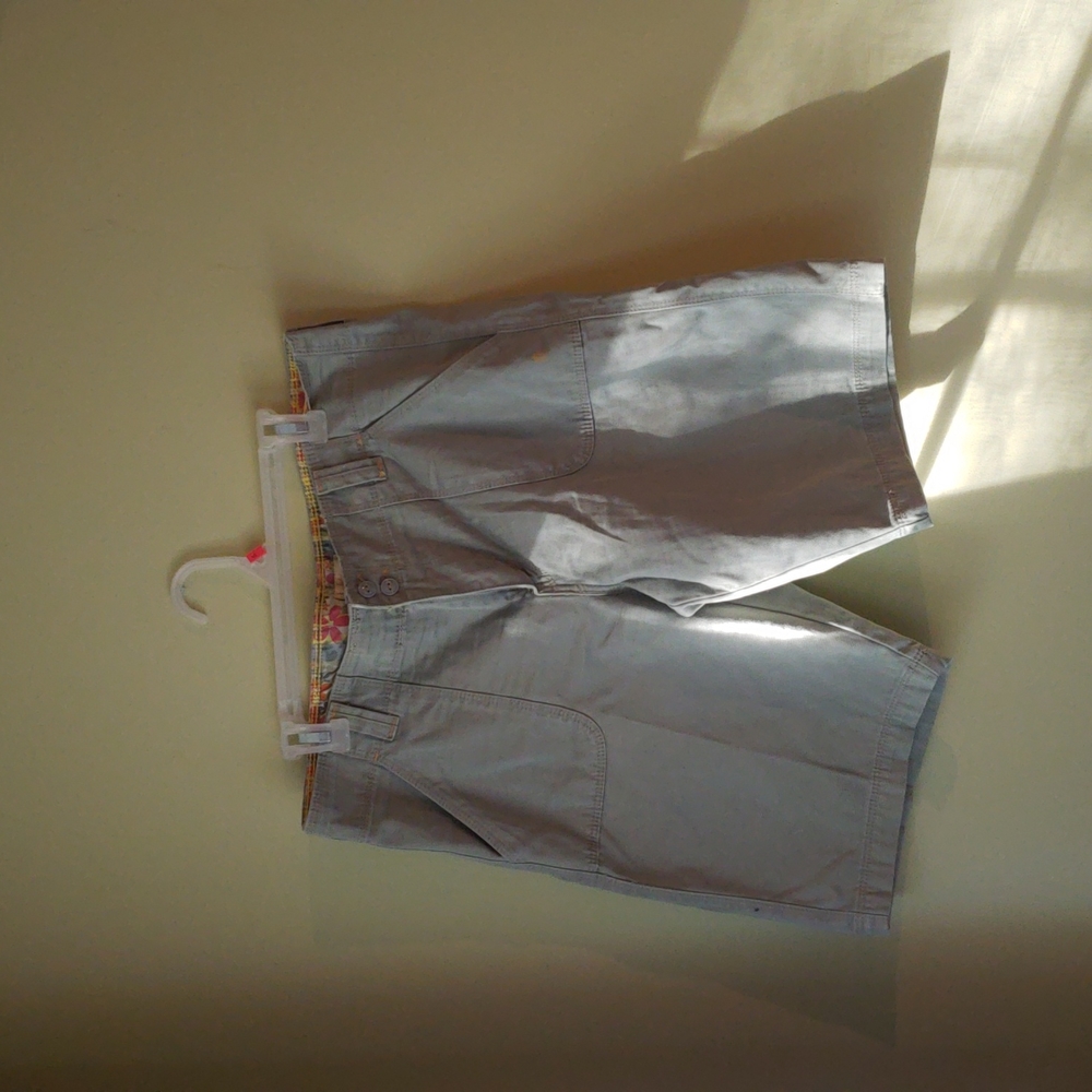 Levis super cute pale olive green size 14